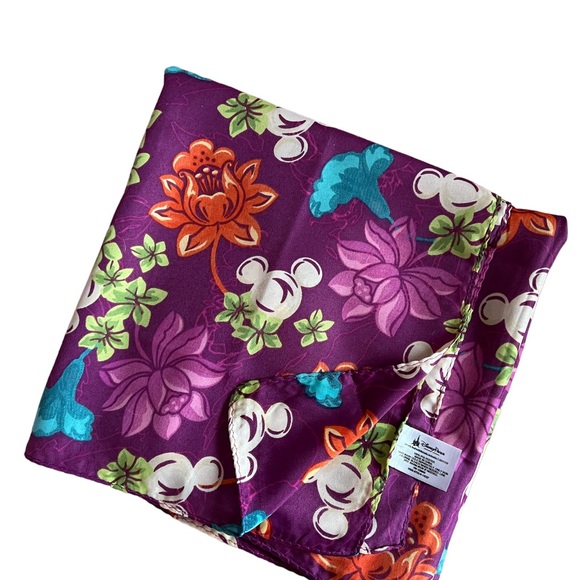 Authentic Disney scarf.  NWT 36x36.  Beautiful colors. - Picture 2 of 3